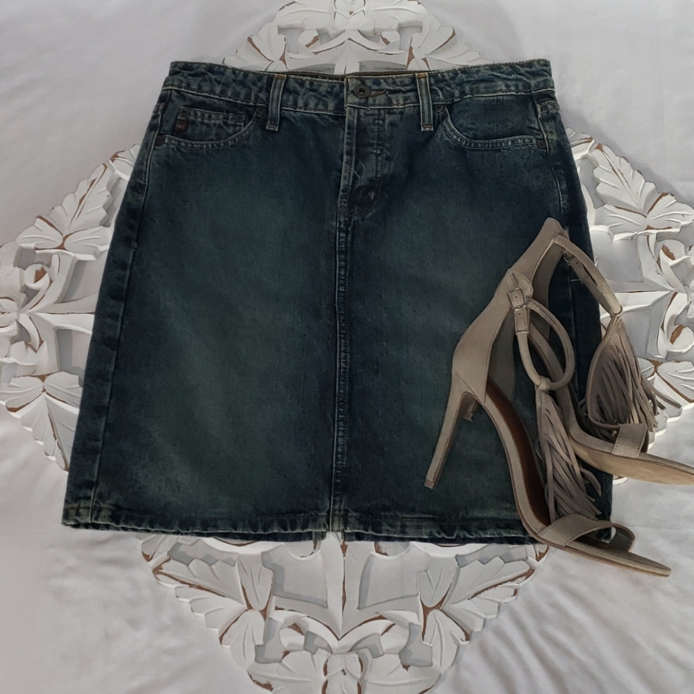 L.e.i. Denim button fly midi skirt size 9